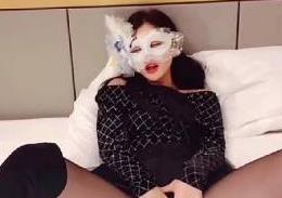 p站网红《vivian姐》剧情+黑丝长靴女神的特殊服务