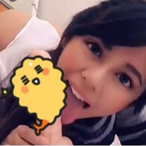 Twitter人气火爆阳光运动型亚裔极品网红美少女《KittyXkum》,可爱又奔放的女孩是能不爱?【25V-11.5g】