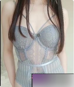 岁酱:年龄相对较大的酱料熟女姐姐:成熟女性的姐姐百度顽皮:百度搜索引擎的调皮特性
