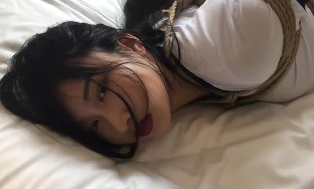 《绳精病127V2.8G：学生少妇捆B教育炮J收藏级资源》