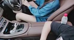 网红艾尼呦ing自拍合集4.4G，女神身材颜值富二代