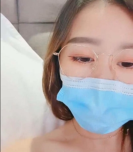 21v-17.8G虎牙新晋超级人气宅男粉心目中的粉嫩小仙女精选干净神秘处合集
