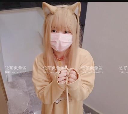 软萌兔兔酱：超人气少女的甜系作品，观看视频不容错过！