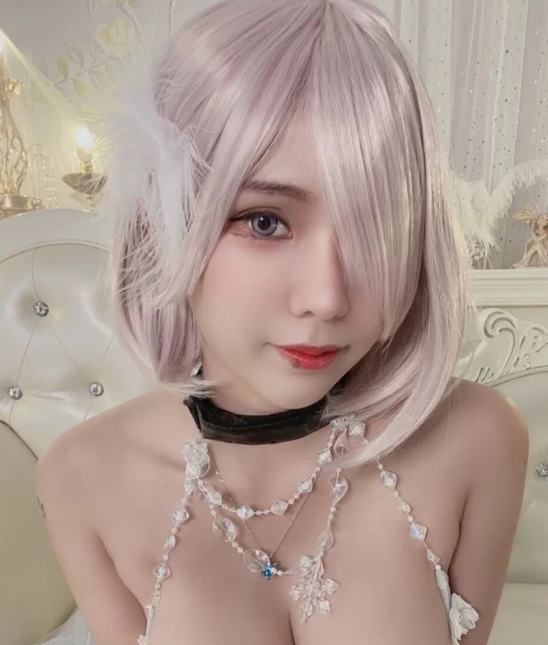 标题坤坤玩冒烟山峰某处Coser-minichu:最高清图片视频合集37.1G百度盘解压说明