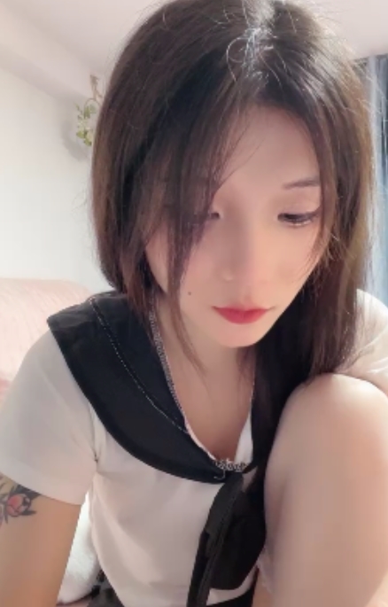 自行打包文静乖巧甜美！学生服装收费房！奇怪玩具小东西双管齐下，地上玩弄位，深擦某处[1v+480]