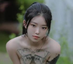 00后美女嫩模奶瓶:推特精选视频大放送!