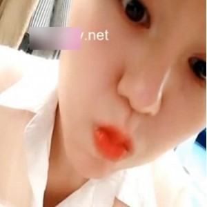 “时尚衣橱老板娘直播合集：32个视频26.49G百度云精彩时尚盛宴”