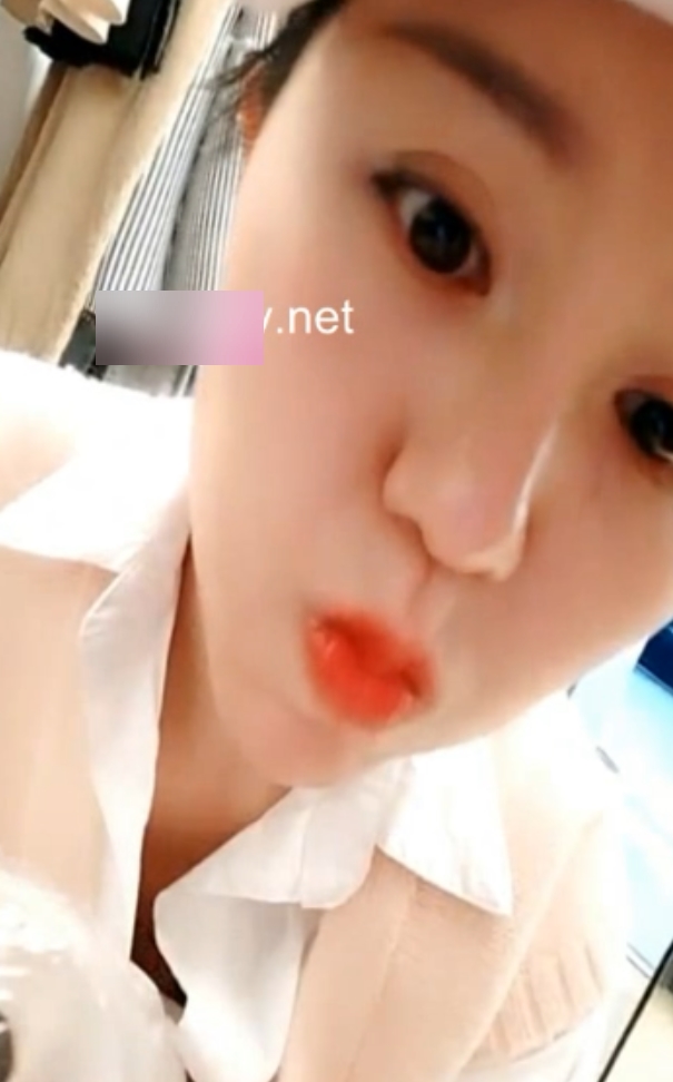 “时尚衣橱老板娘直播合集：32个视频26.49G百度云精彩时尚盛宴”