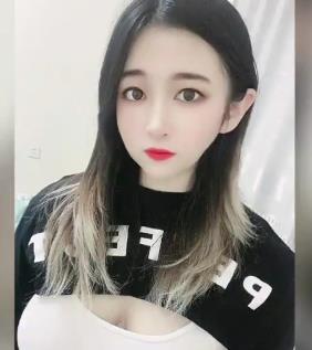 榨汁夏：百人斩巨茹，冲击器服装剧情，天然大球巨B，角色代入，小视频独家收录