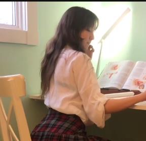 巨龙人马BadDragonSlayer：反差美学自拍秀，视觉冲击下水道浴缸花中精华