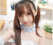 Nagisa魔物喵Fantia9月合集：13个视频3.1G，演技出色引热议