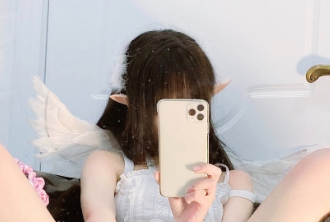 起来，一同领略芊芊的魅力，感受她作品合集中的精彩之处！