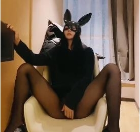 Vivian姐超薄线袜视频小合集退圈知一妹妹