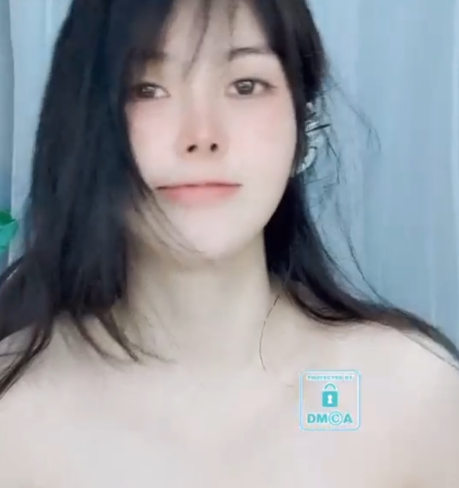 SweetQiQi：大罩杯胖臀32v44.8g视频收藏，百度ED2K独家精彩