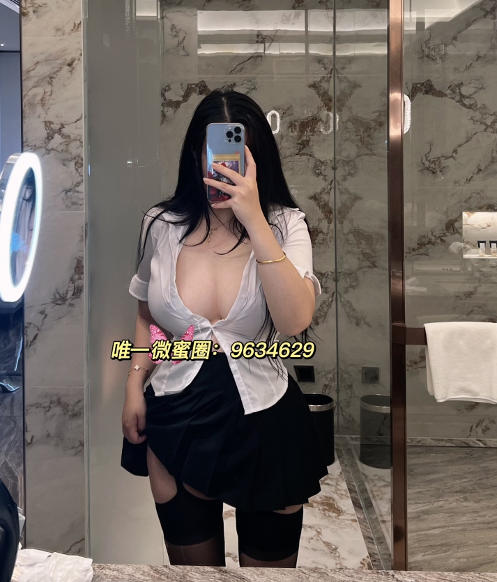 迷人五姨太微密圈作品合集2022，39套照片视频[2400P/74V+16G]百度盘