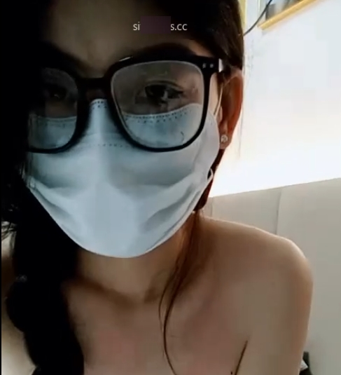 自行打包的清纯眼镜女大学生直播茉莉花,视频大小3v+3.59G,存储在百度盘中,解压下载PDF文件