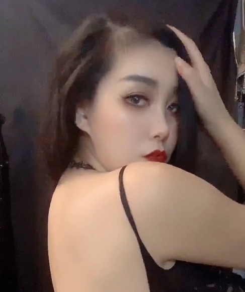 瞬间爆炸！快手男神于利的65V7.87g视频收藏狂飙，百度搜索量惊人