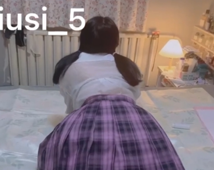 大罩杯胖臀福利姬+suiusi+365v19.2g