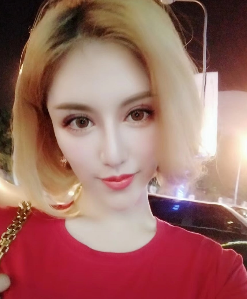 抖音300w粉网红@小喵大宝+尺度私拍合集[28P/21M]