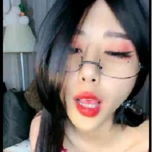 超S~人Q~草莓味软糖完整版合集10V2.5G，自拍剧情大佬悬赏