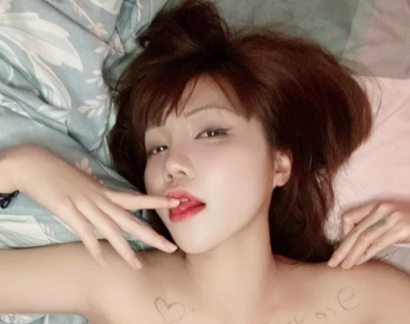 冷艳少女福利姬「一元不大不小」OF日常互动私拍合集7V738MB，百度盘解压密码分享