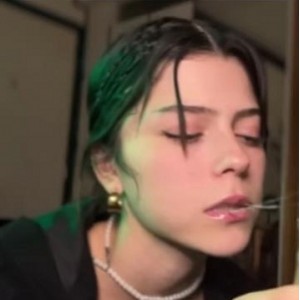 国外快手福利姬Blake最新合集16V2.5G，特写棒棒糖自拍