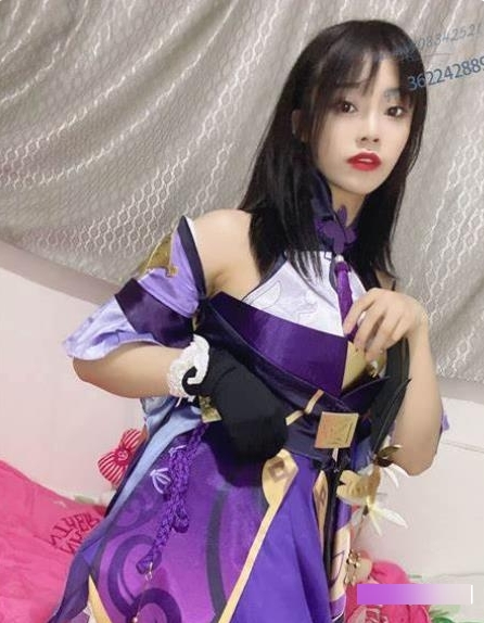 虎牙清纯反差婊六碗鱼子酱最新合集2.3GB,童颜大球魅力四送