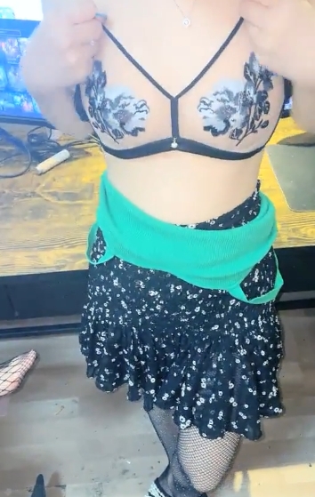 虎牙泽美神秘室外激战视频合集1v879M超诱惑