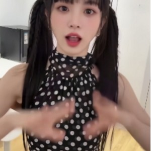 田曦薇AI换脸推特福利1V240M溢出荧幕