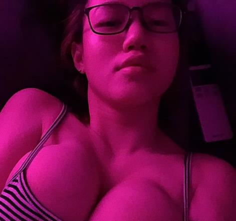 娜美深夜剧场OF资源59部790M这谁顶得住