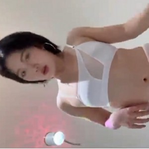 思羽私定维拉视频5部1.32G诱惑力爆棚