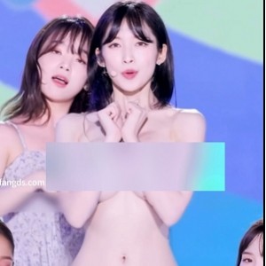 饭拍AI去衣女团热舞2V322M丝滑绝了