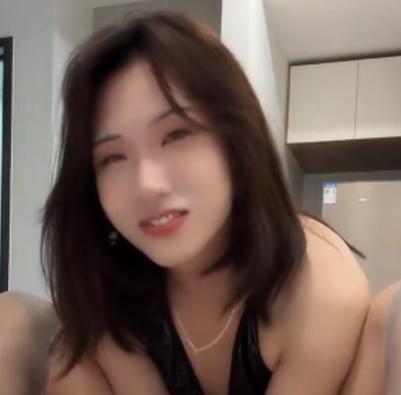 火辣邢曦月推特福利视频多部16.5G