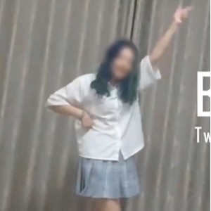 查小理桃桃丸子户外合集30.4G9V太感觉了