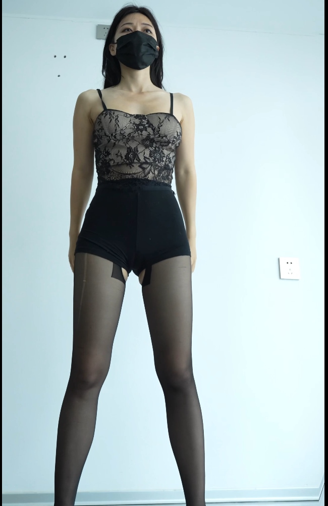 会员专享32G蝴蝶西西热舞群舞舞姿太撩人