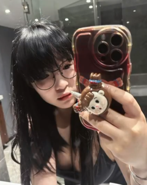 推特李姐生活展示108部4.4G真实记录