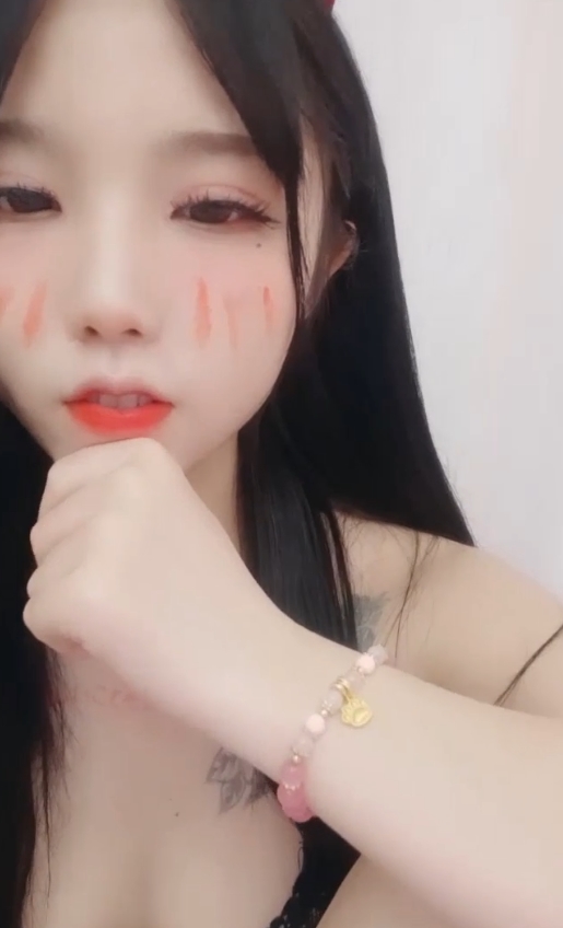 抖音糖糖儿美臀女神111.8G劲爆合集261部