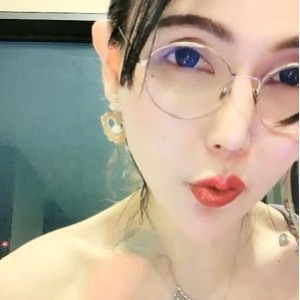 推特水BIG悦劲爆视频15部31G湿身诱惑
