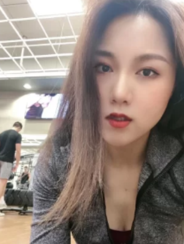 云传小美大学生合集54V379P1.24G真敢玩