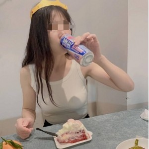 海角《爱上女房东》剧情视频1部2.58G风韵犹存