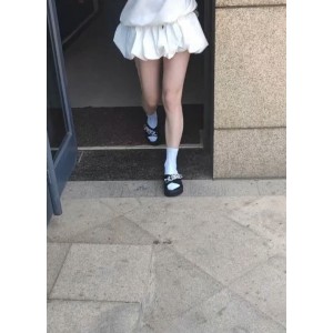 山东大神私约指教素人女大丰满娇躯77V激战实录展示