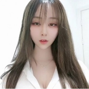 Miko推特私定福利10V1.93G大车灯晃眼太顶