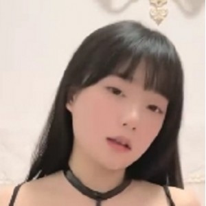 邻家女神幼齿道具私密游戏实录2V1.69G水嫩光滑惹火