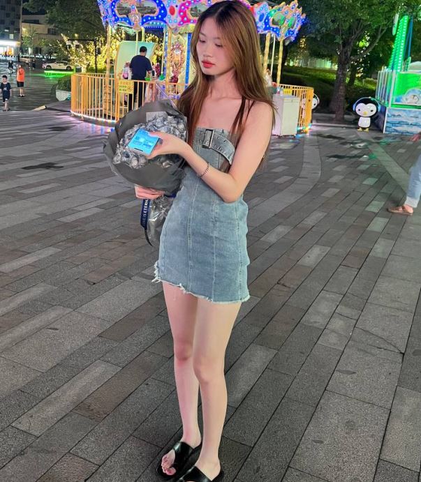 反差婊互动视图合集劲爆5套2.7G