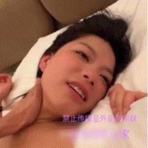 2V嫩得能捏指教高颜值清纯学妹两部曲2.5G
