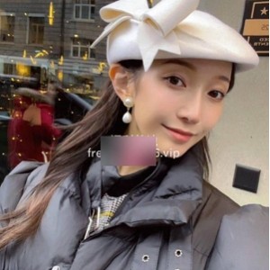 南航空姐175高挑身形约会绅士视频珍藏13部2.44G顶级颜值