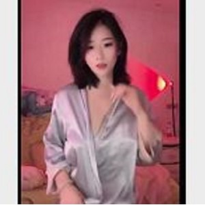 半糖出品半糖琪琪热舞作品合集52部4.9G超顶了