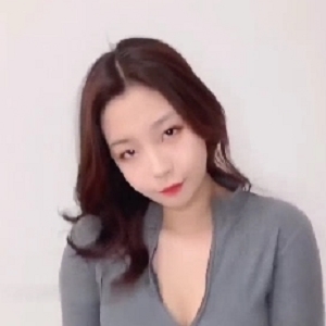 美女银趴合集各种反差婊指教团建...[188P/70V+5G]